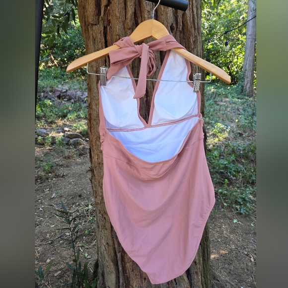 Cupshe Pink Halter One-Piece Swimsuit - Picture 3 of 5